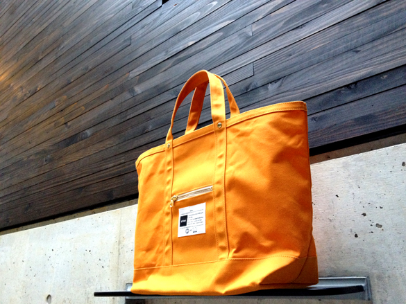 difott のトートバッグ。