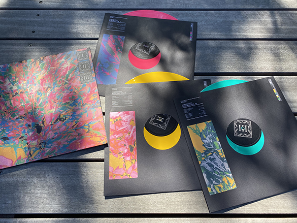 ロックバンドのエレクトロニック。