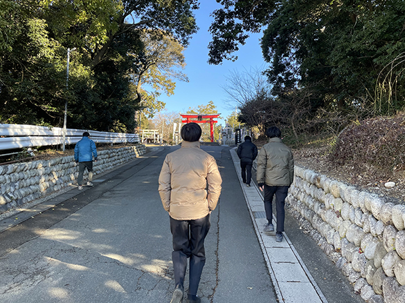 お揃いのダウンで初詣。