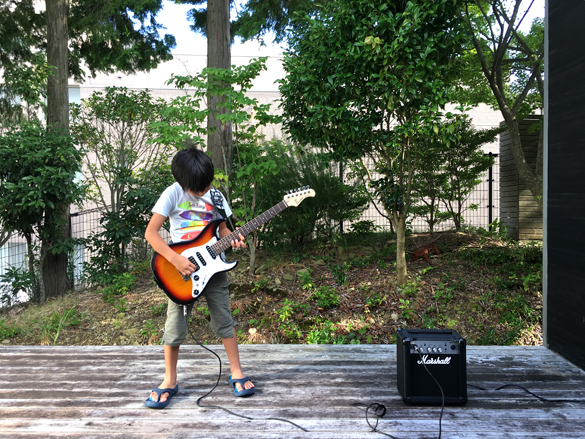 来月、サカナクションになる。