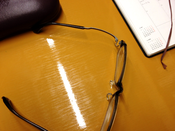 メガネ選びってムズカシイ。